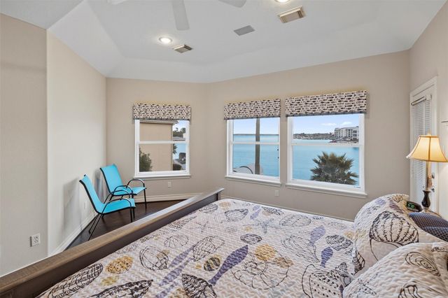 15637 Marina Drive 9, Conroe, TX 77356