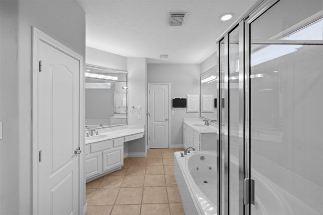 15637 Marina Drive 9, Conroe, TX 77356