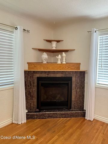 957 N 7th ST, Coeur D'alene, ID 83814