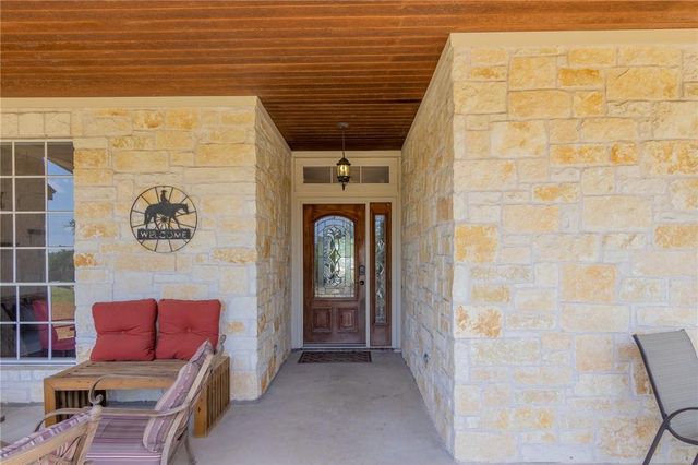 550 Hays Country Acres RD, Dripping Springs, TX 78620