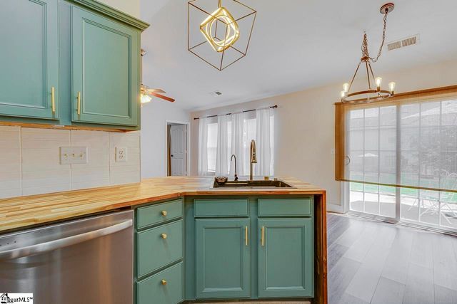 6 Brimfield Court, Greenville, SC 29605