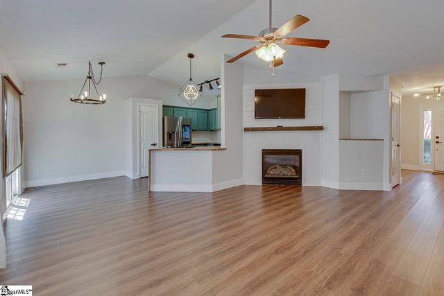 6 Brimfield Court, Greenville, SC 29605