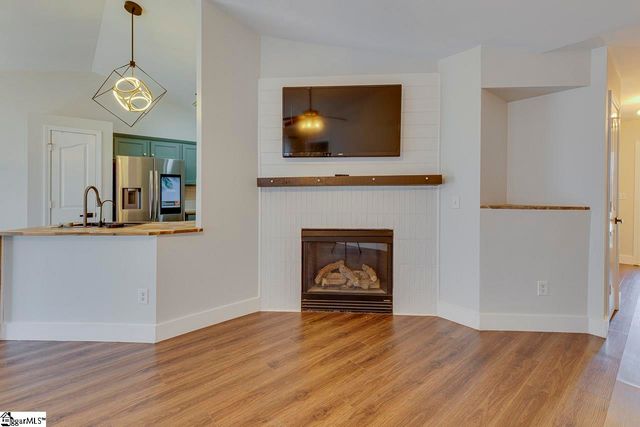 6 Brimfield Court, Greenville, SC 29605