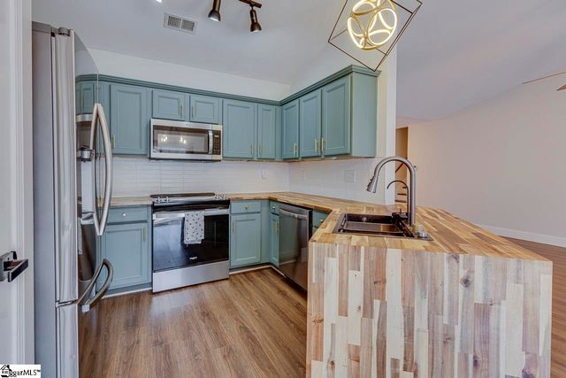 6 Brimfield Court, Greenville, SC 29605