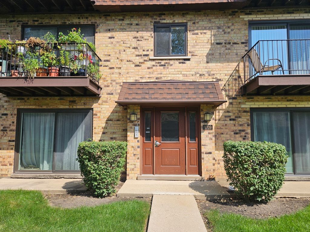 9709 Bianco Terrace E, Des Plaines, IL 60016 — photo 2