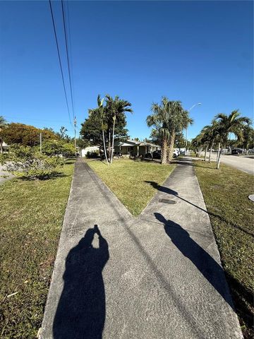 185 E 20th St, Hialeah, FL 33010