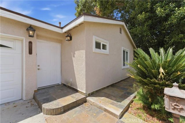 5211 Calatrana Drive, Woodland Hills, CA 91364