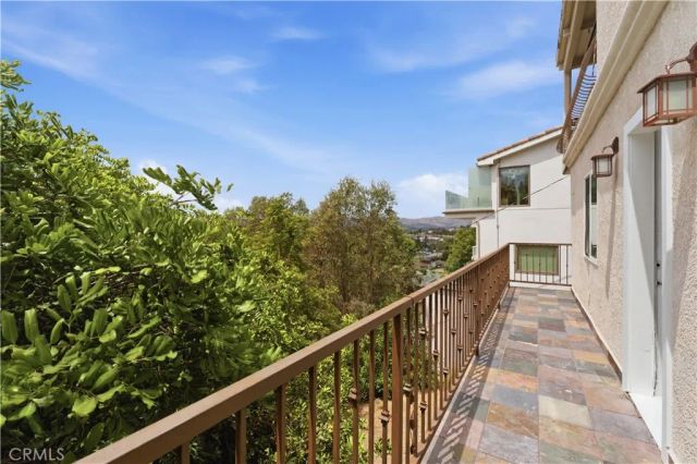 5211 Calatrana Drive, Woodland Hills, CA 91364