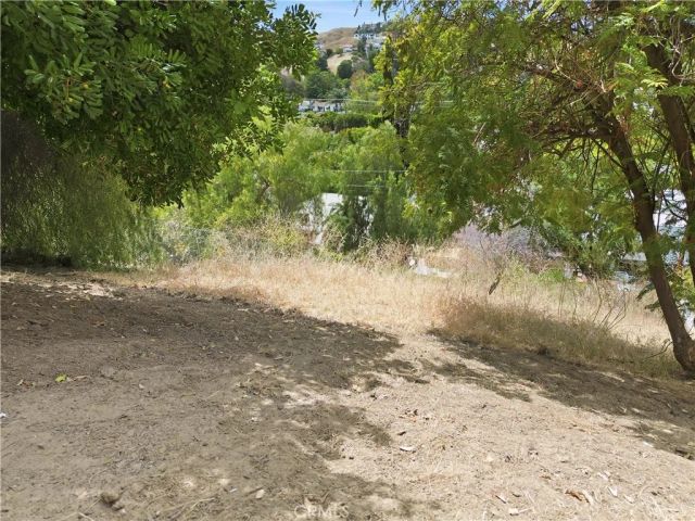 5211 Calatrana Drive, Woodland Hills, CA 91364