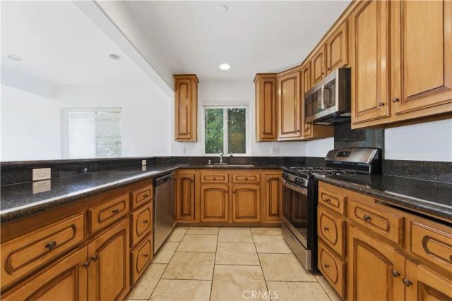 5211 Calatrana Drive, Woodland Hills, CA 91364