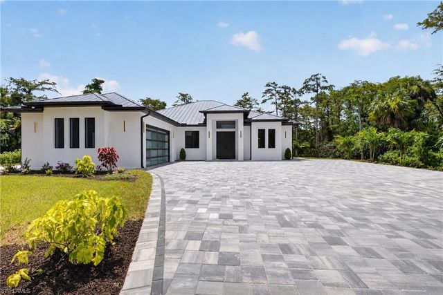 533 6th ST SE, Naples, FL 34117