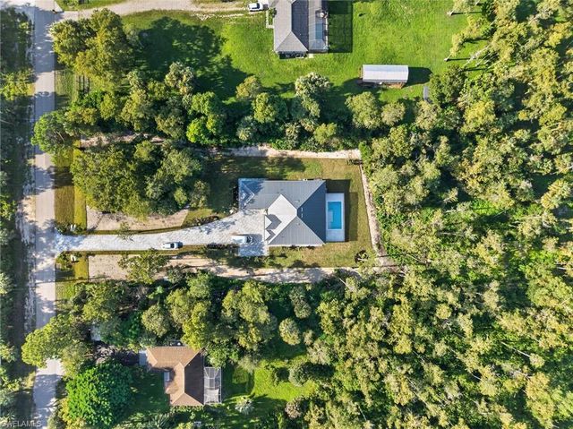 533 6th ST SE, Naples, FL 34117