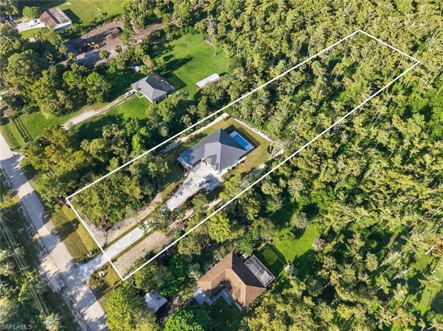 533 6th ST SE, Naples, FL 34117