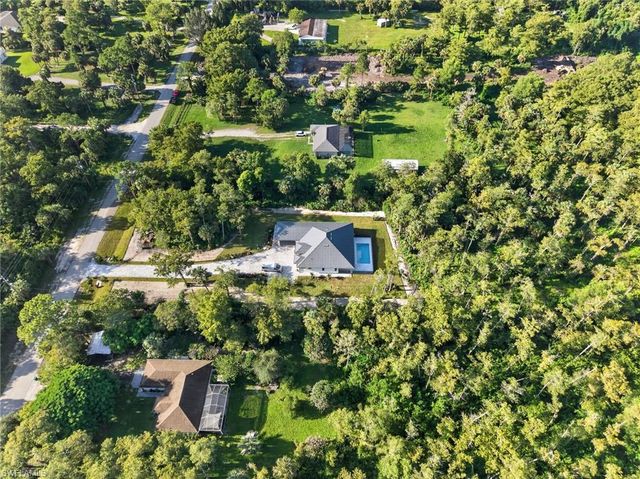 533 6th ST SE, Naples, FL 34117