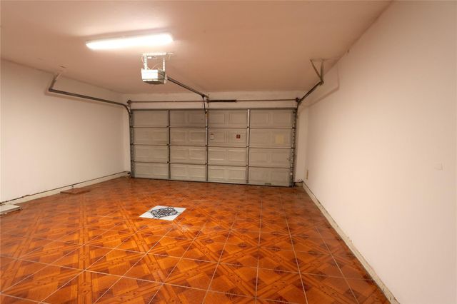 4823 Canyon Blanco Drive, Houston, TX 77045