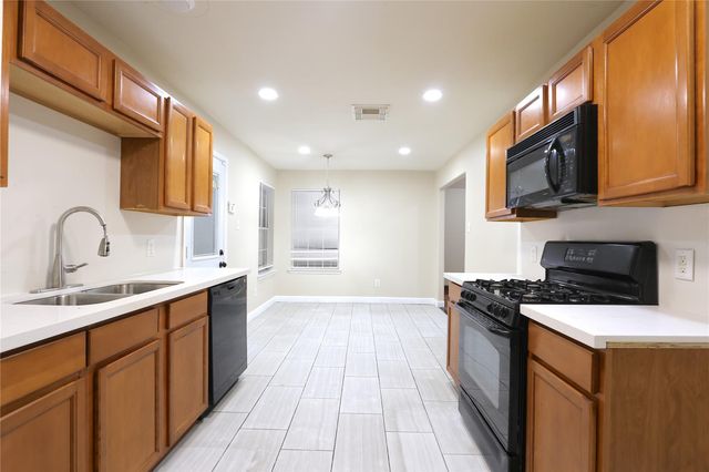 4823 Canyon Blanco Drive, Houston, TX 77045