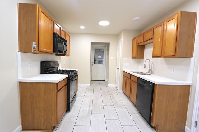 4823 Canyon Blanco Drive, Houston, TX 77045