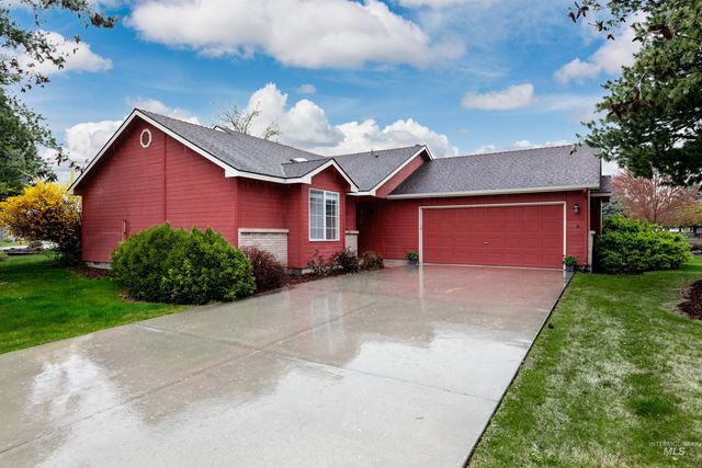 947 N Echohawk Way, Eagle, ID 83616