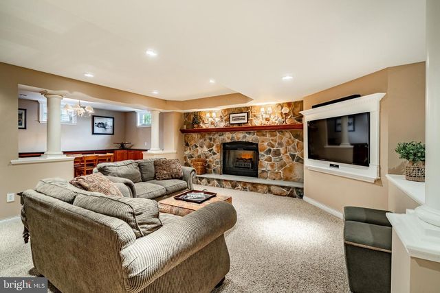 5 COUNTRY RUN, Thornton, PA 19373