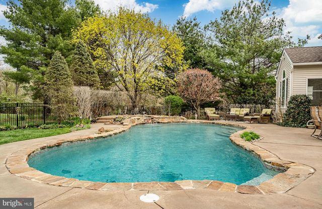 5 COUNTRY RUN, Thornton, PA 19373