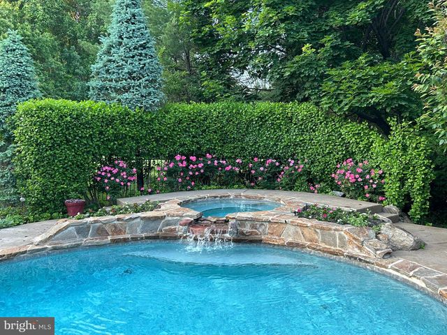 5 COUNTRY RUN, Thornton, PA 19373