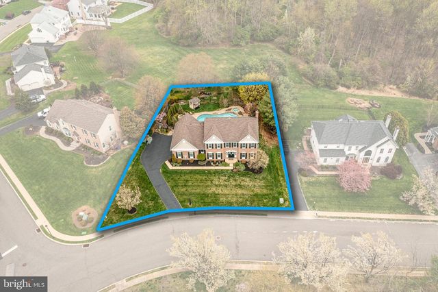 5 COUNTRY RUN, Thornton, PA 19373
