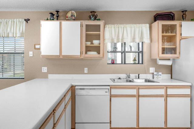 2700 Green Mountain Drive 213, Branson, MO 65616