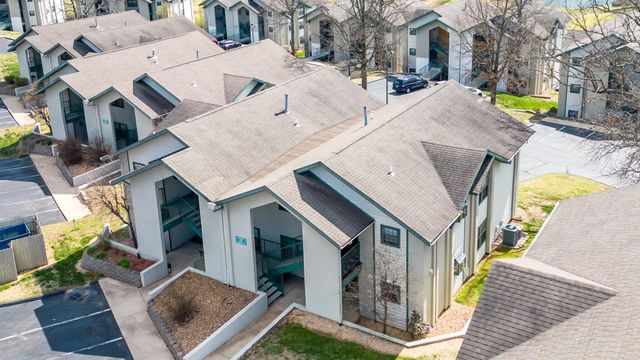 2700 Green Mountain Drive 213, Branson, MO 65616