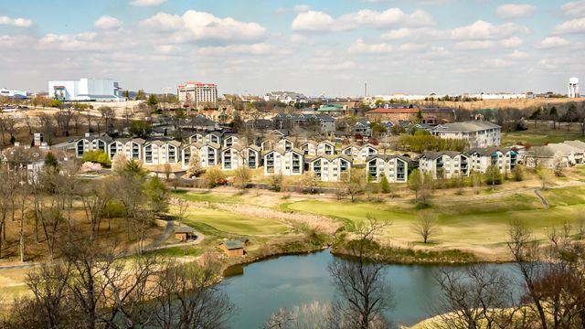 2700 Green Mountain Drive 213, Branson, MO 65616