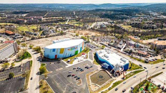 2700 Green Mountain Drive 213, Branson, MO 65616