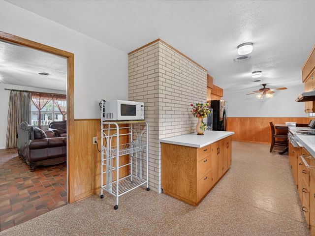 720 Alsue Street, Fort Worth, TX 76140