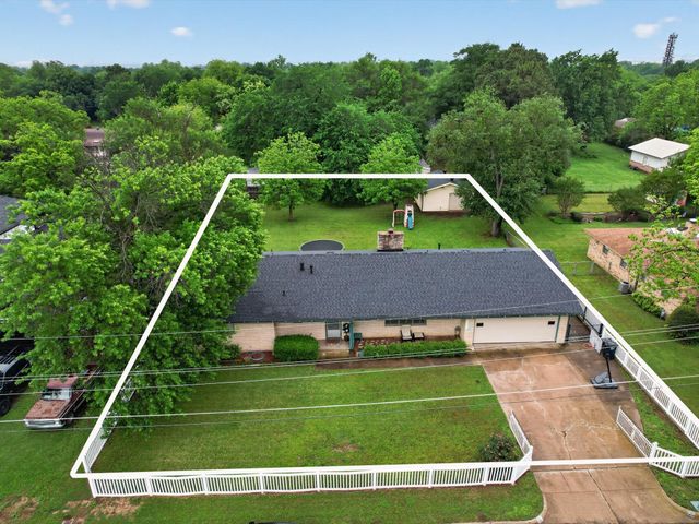 720 Alsue Street, Fort Worth, TX 76140