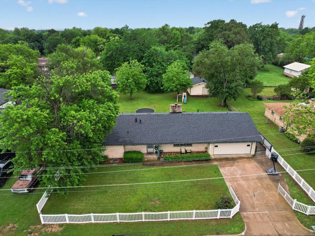 720 Alsue Street, Fort Worth, TX 76140