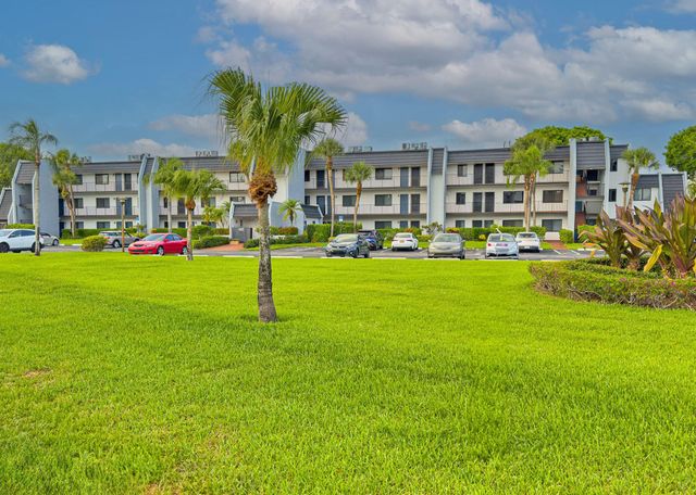 4242 Deste Court 101, Lake Worth, FL 33467