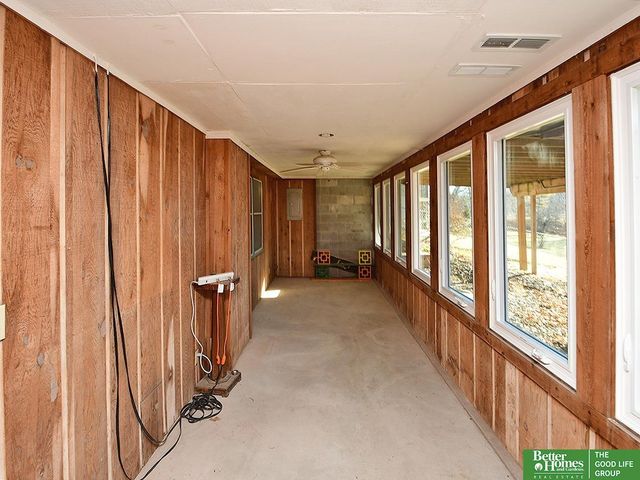 12033 Farnam Street, Omaha, NE 68154