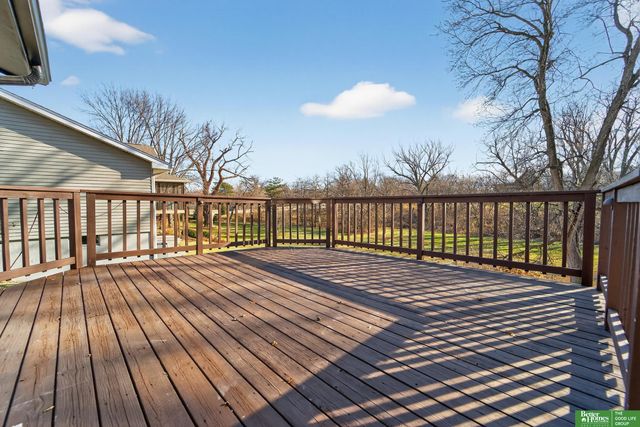 12033 Farnam Street, Omaha, NE 68154