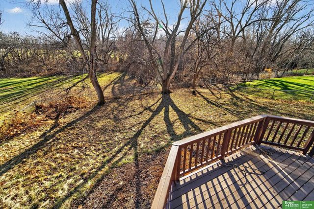 12033 Farnam Street, Omaha, NE 68154