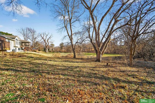 12033 Farnam Street, Omaha, NE 68154