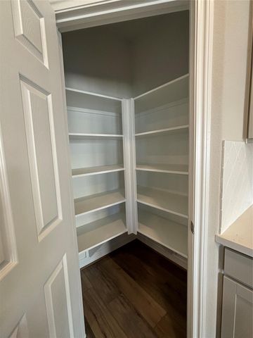 2913 Cliff Ridge Lane, Katy, TX 77493