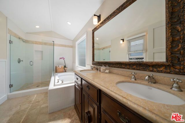 2130 Kelton Avenue, Los Angeles, CA 90025