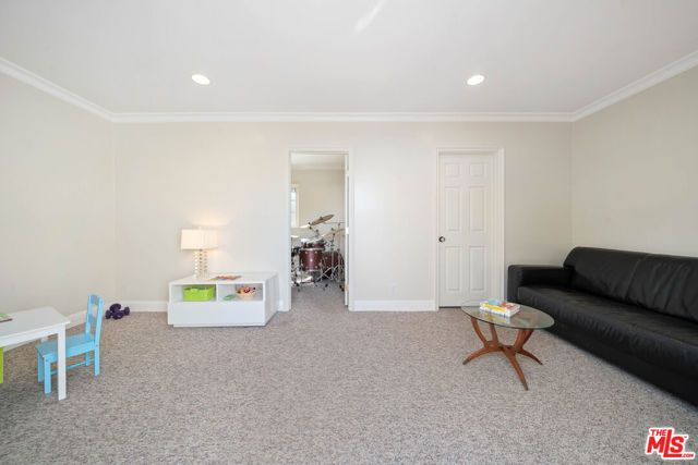 2130 Kelton Avenue, Los Angeles, CA 90025