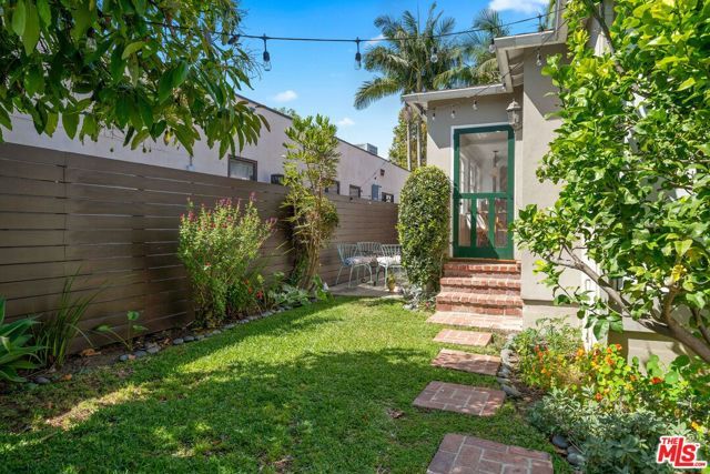 2130 Kelton Avenue, Los Angeles, CA 90025
