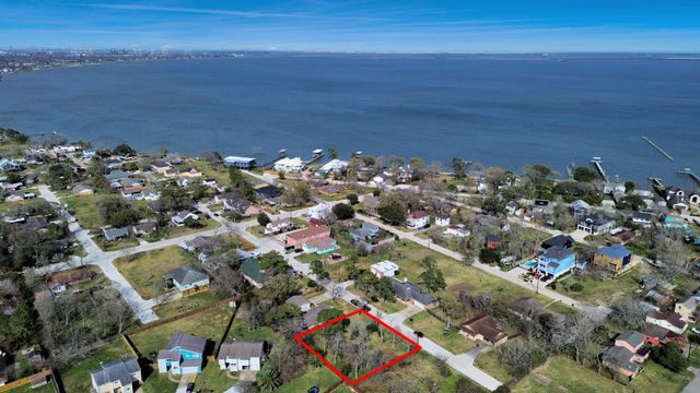 3122 & 3124 Carlisle Street, La Porte, TX 77571