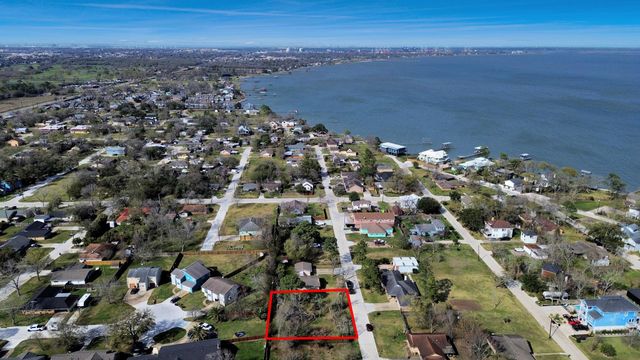 3122 & 3124 Carlisle Street, La Porte, TX 77571