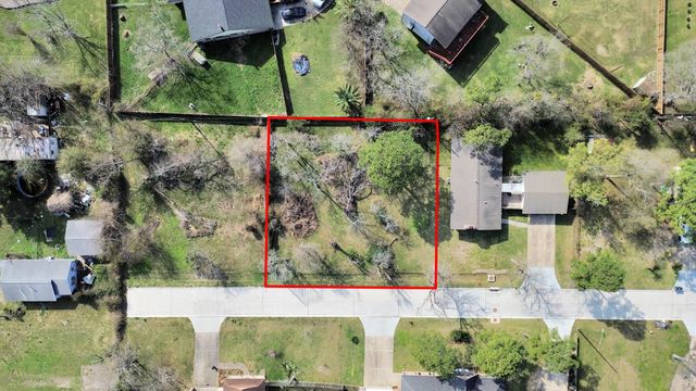 3122 & 3124 Carlisle Street, La Porte, TX 77571