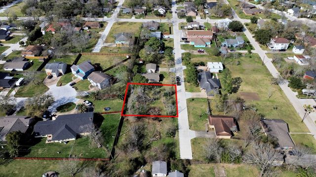 3122 & 3124 Carlisle Street, La Porte, TX 77571