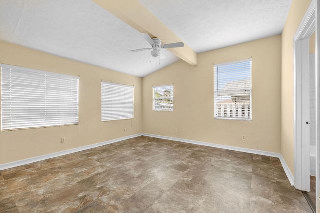 921 SE Nassau Avenue, Stuart, FL 34994