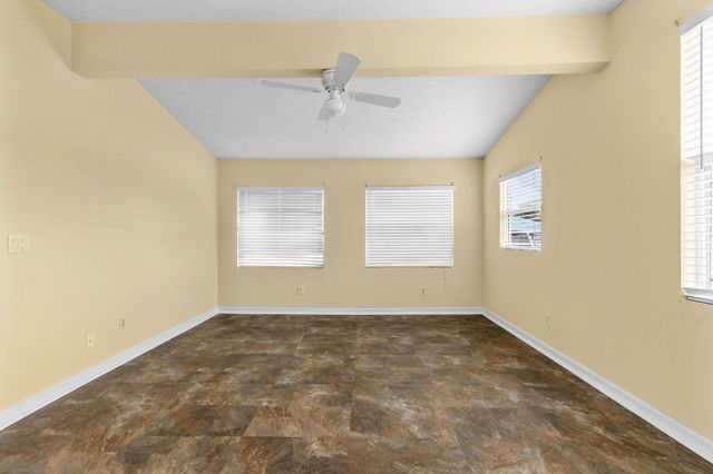 921 SE Nassau Avenue, Stuart, FL 34994