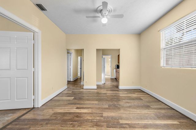 921 SE Nassau Avenue, Stuart, FL 34994