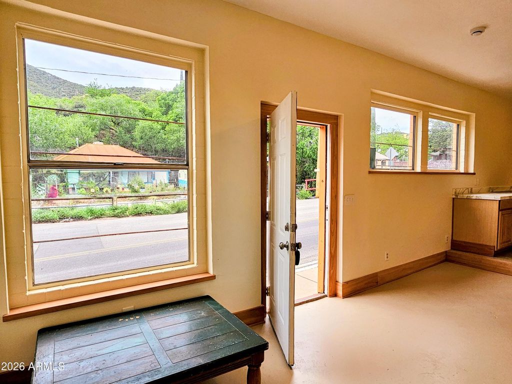 Image 4 of property listing at 729 TOMBSTONE Canyon, Bisbee, AZ 85603